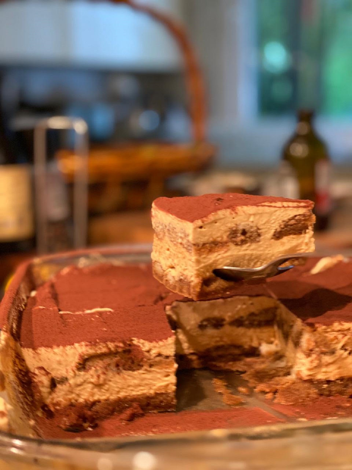 Tiramisú de dulce de leche, chantilly y helado de cacao amargo