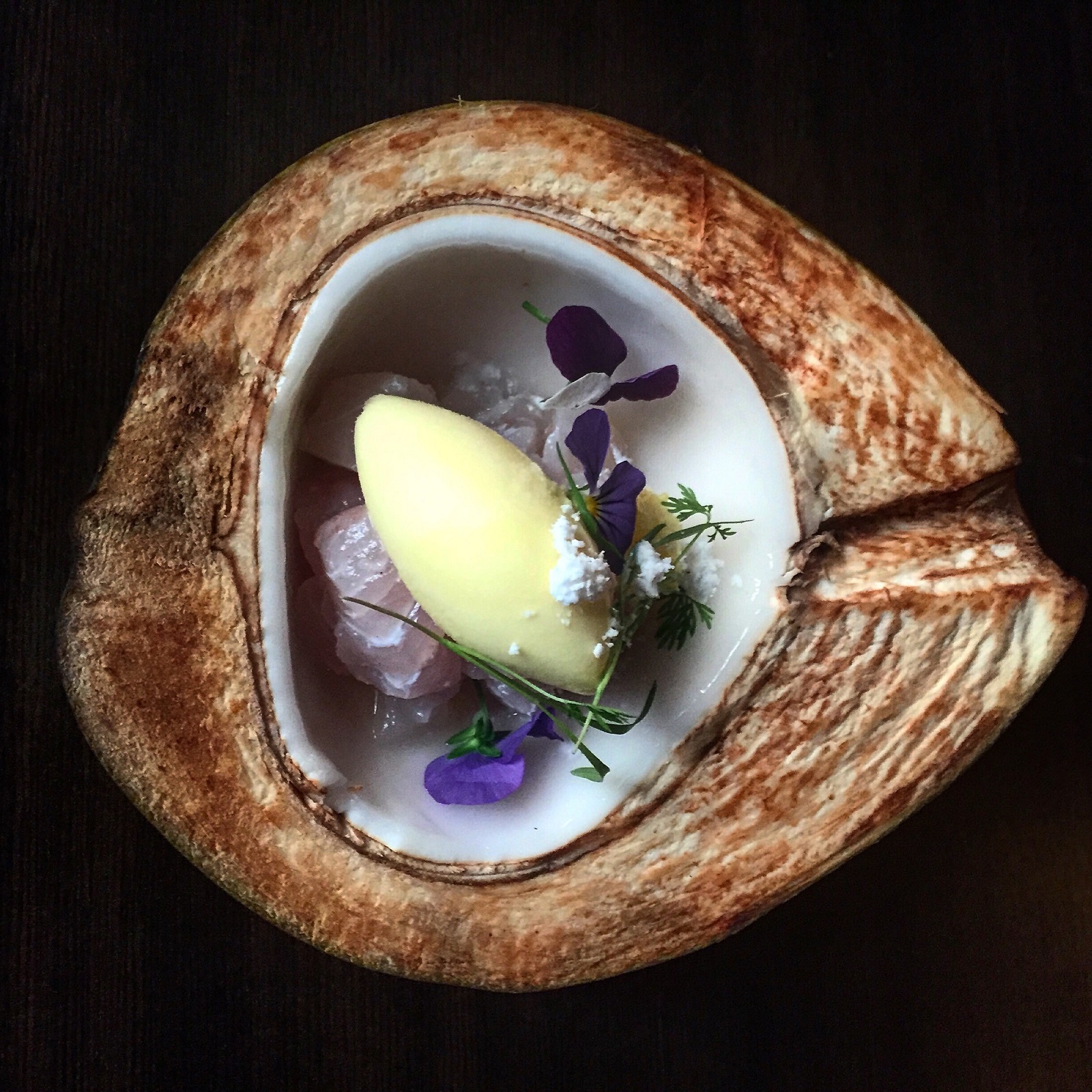 Ceviche de Corvina con sorbete de maracuyá, versión base