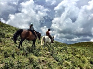 cabalgata con Lía y Fermín